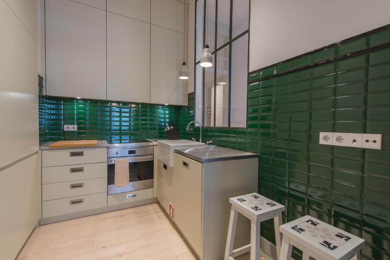 Lovelystay - Charming 3 Bedroom Wonder Downtown リスボン エクステリア 写真