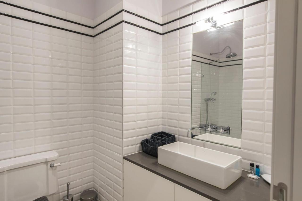 Lovelystay - Charming 3 Bedroom Wonder Downtown リスボン エクステリア 写真
