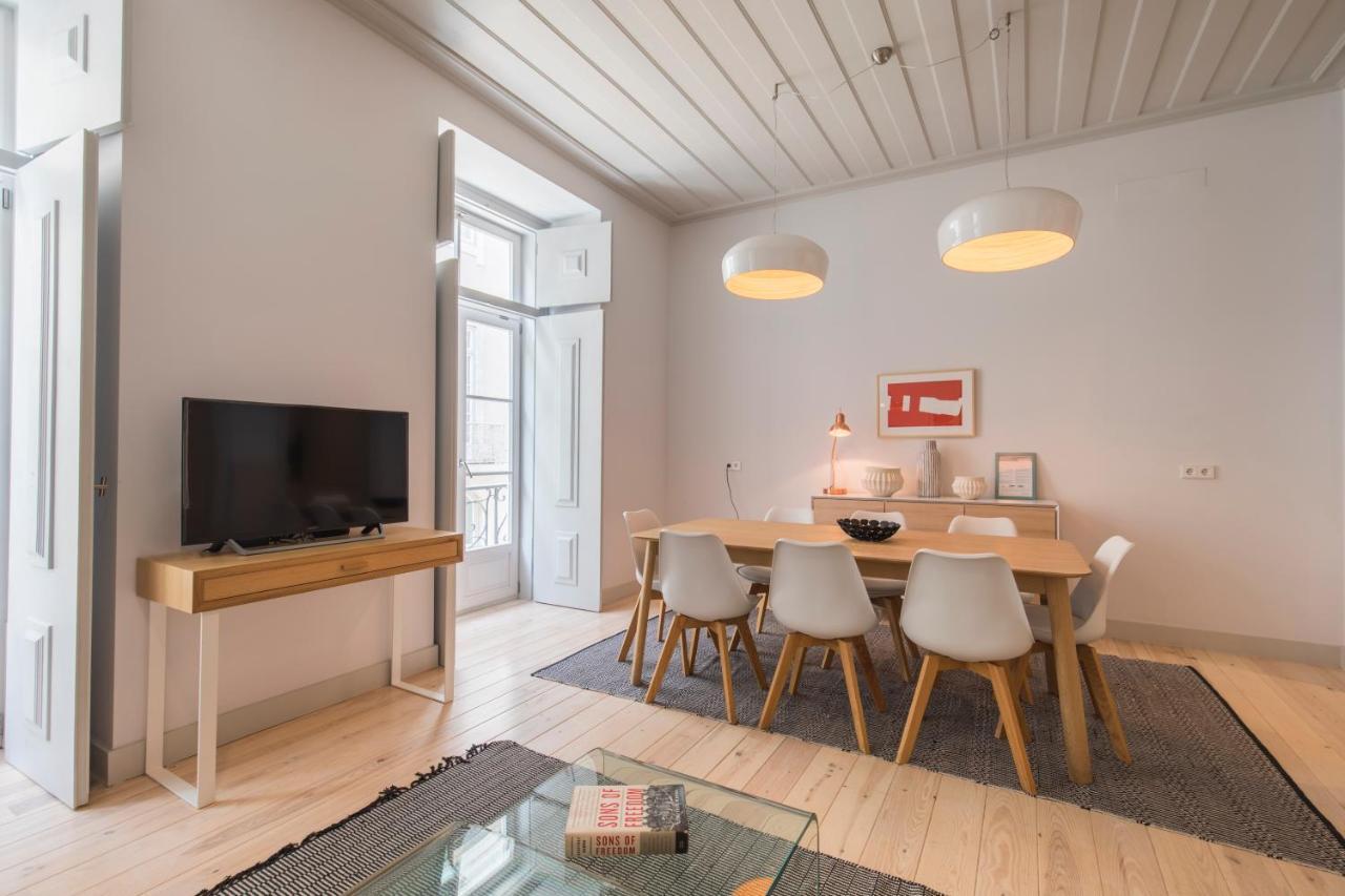 Lovelystay - Charming 3 Bedroom Wonder Downtown リスボン エクステリア 写真